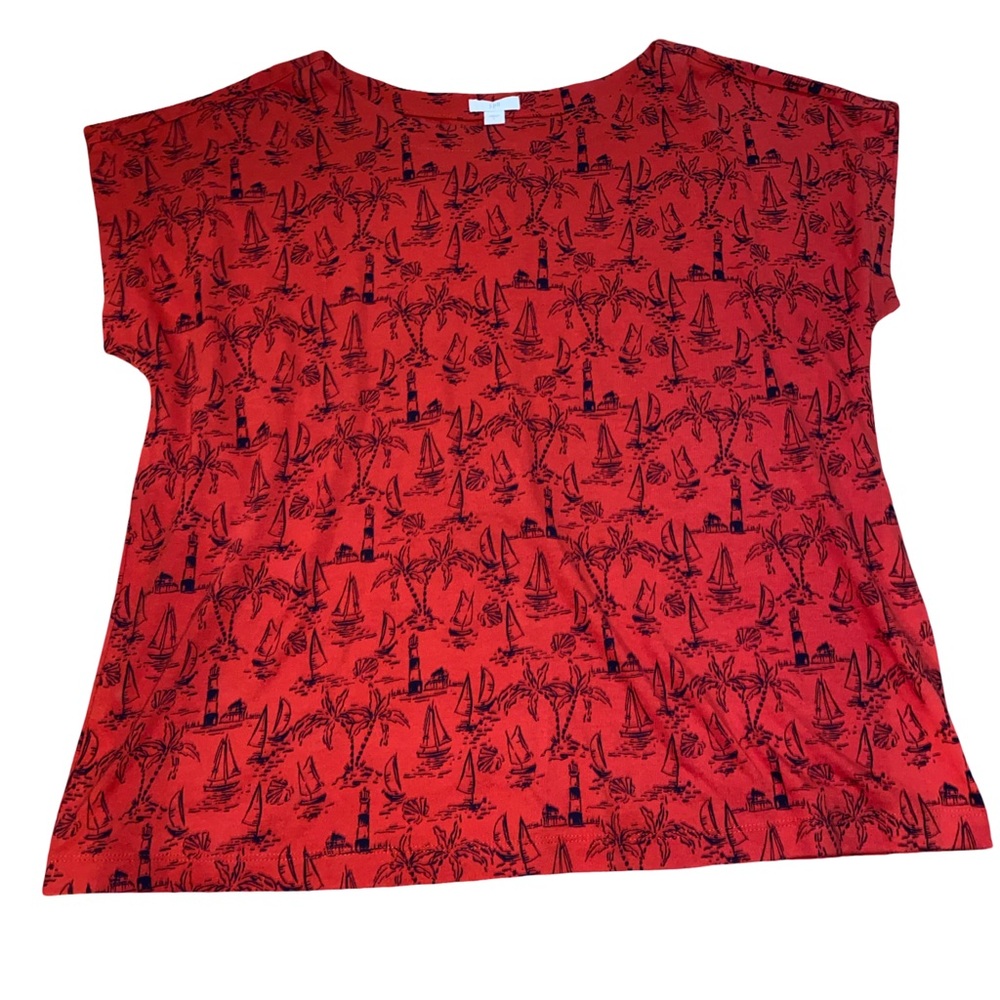 Boat Neck Buttoned Back Tee